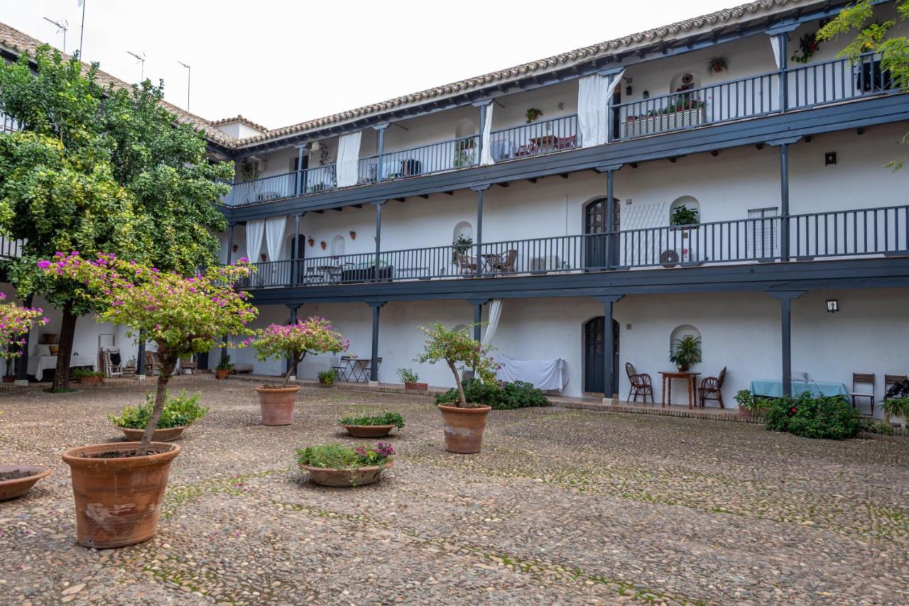 Apartamento En Monumento Historico Nacional Corral Del Conde-Duque De Olivares Seville Exterior photo